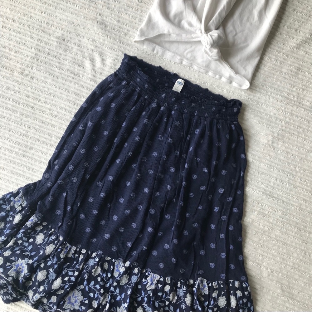 Flowy skirt